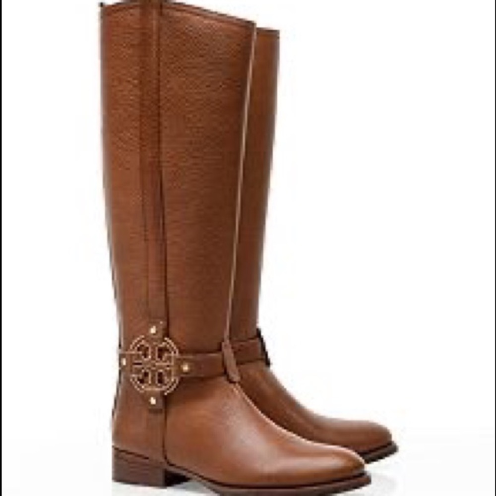 Tory Burch boots❤️